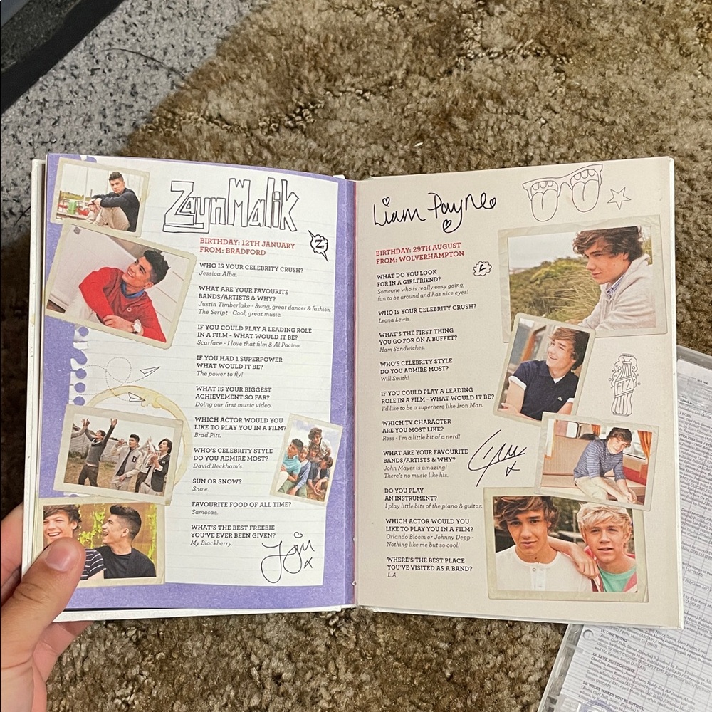 One Direction DVDs - Picture 3 of 6